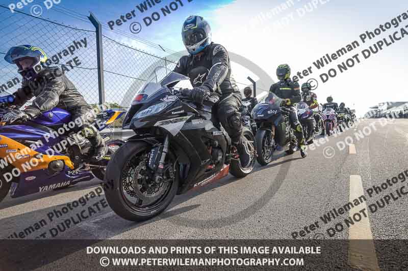 donington no limits trackday;donington park photographs;donington trackday photographs;no limits trackdays;peter wileman photography;trackday digital images;trackday photos